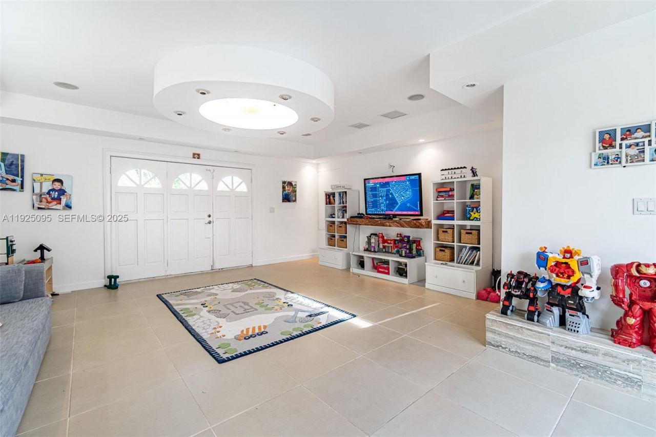 14644 SW 83rd Ct, Palmetto Bay, FL 33158 Photo