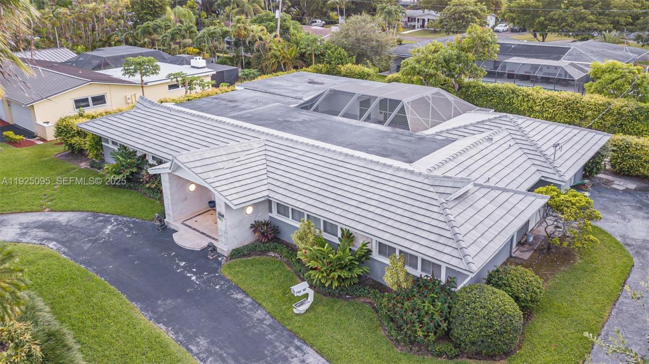 14644 SW 83rd Ct, Palmetto Bay, FL 33158 Photo