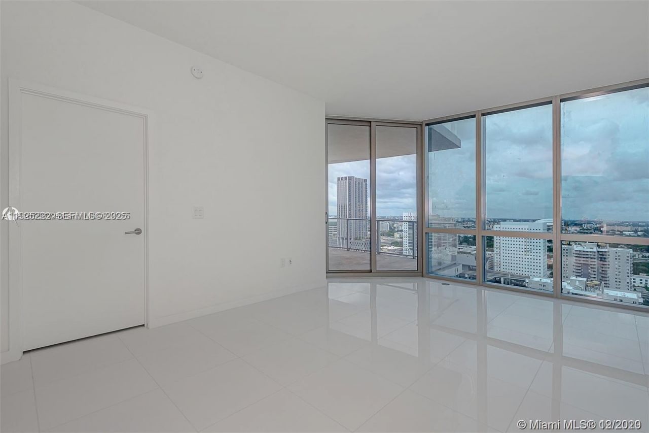 851 NE 1st Ave, Unit 1608, Miami, FL 33132 Photo