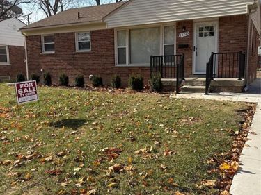 24225 Ridgedale Street, Oak Park, MI 48237