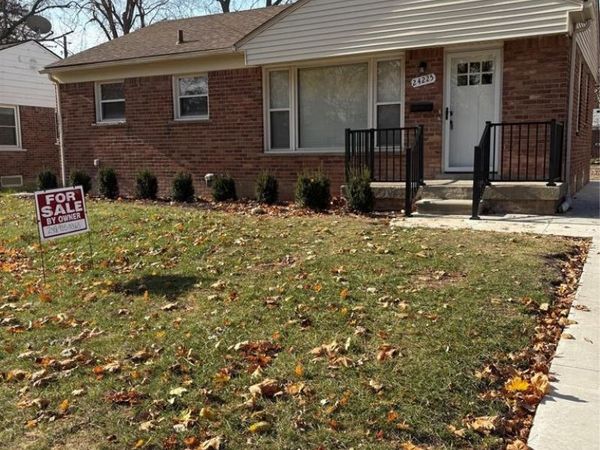 24225 Ridgedale Street, Oak Park, MI 48237