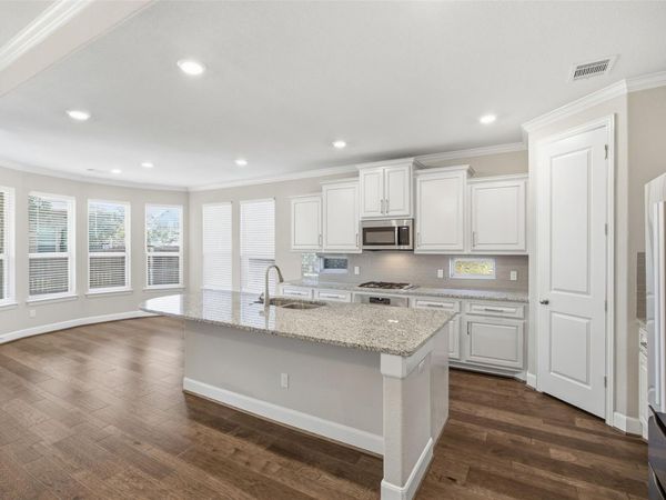 103 County Road 180, Unit 35, Leander, TX 78641