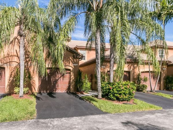 1521 Veracruz Ln, Unit 2-15, Weston, FL 33327