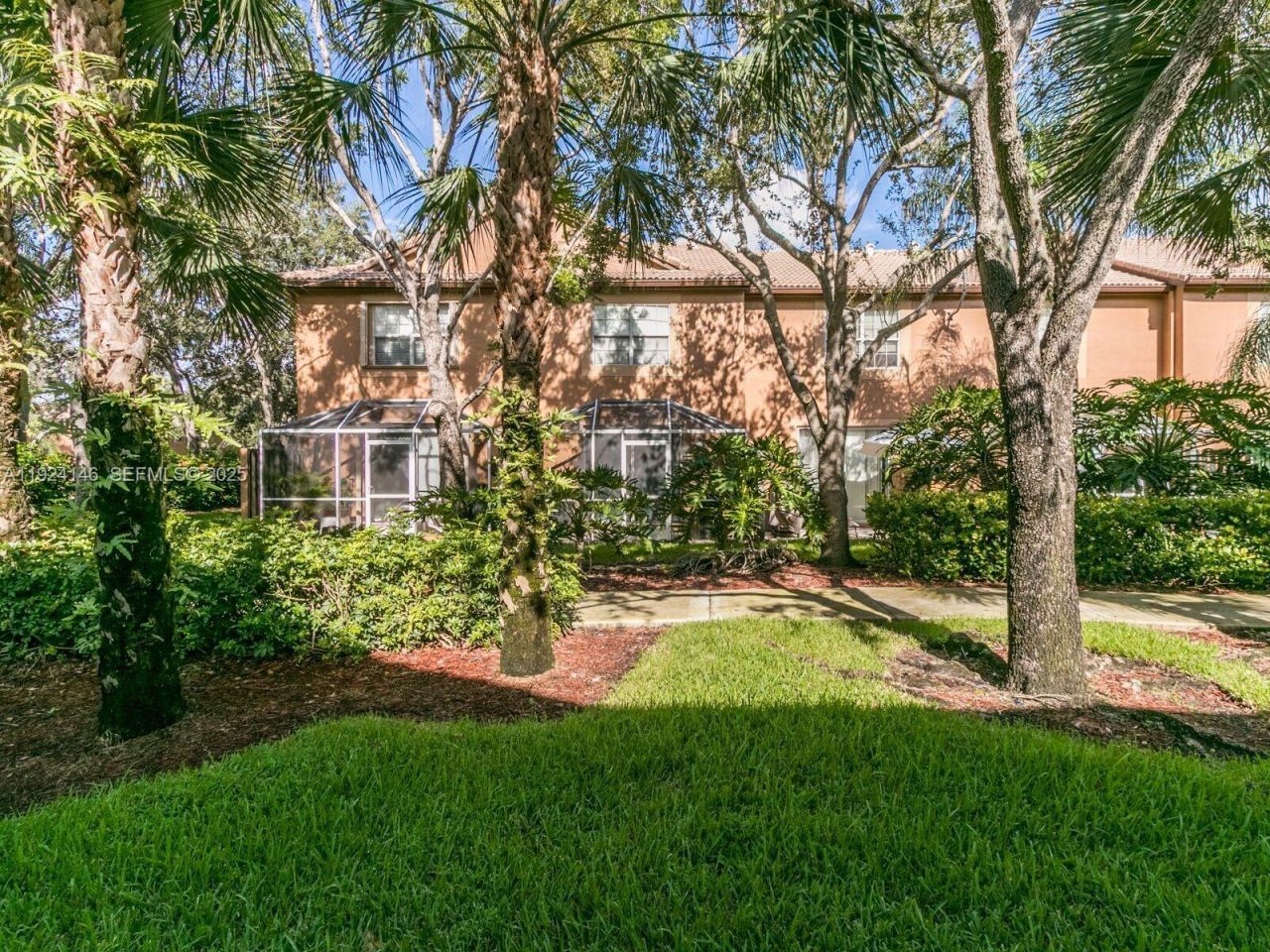 1521 Veracruz Ln, Unit 2-15, Weston, FL 33327 Photo