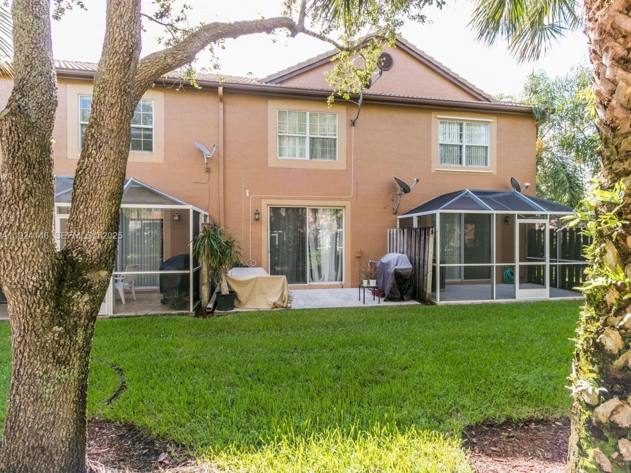 1521 Veracruz Ln, Unit 2-15, Weston, FL 33327 Photo