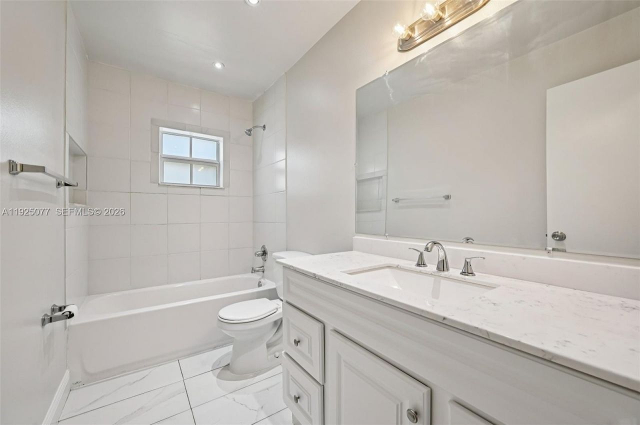 1061 SW Sudder Ave, Port Saint Lucie, FL 34953 Photo