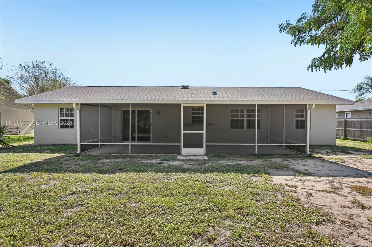 1061 SW Sudder Ave, Port Saint Lucie, FL 34953 Photo