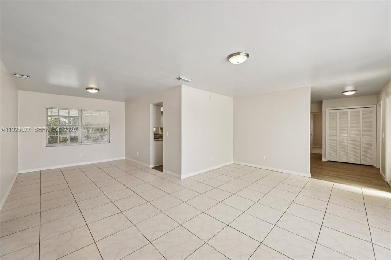 1061 SW Sudder Ave, Port Saint Lucie, FL 34953 Photo