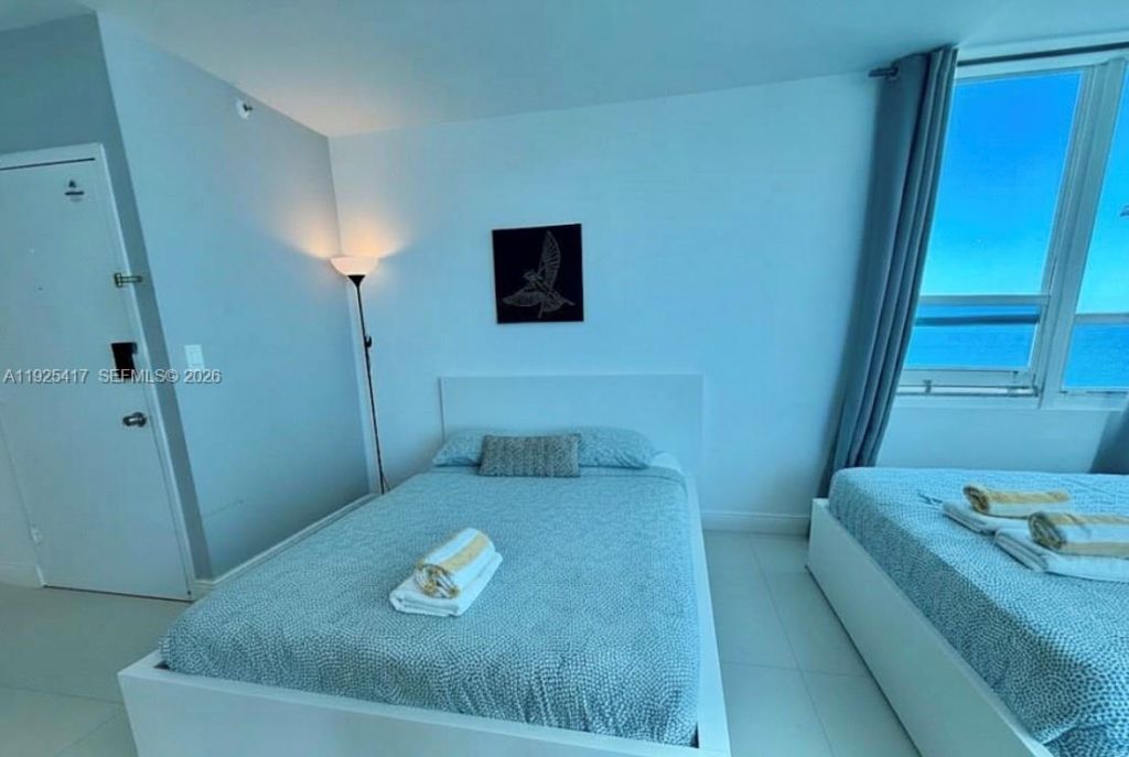 5445 Collins Ave, Unit 1504, Miami Beach, FL 33140 Photo