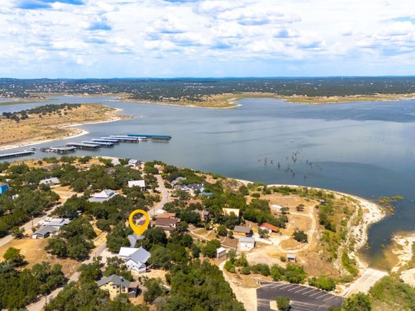 1761 Lakeside W, Canyon Lake, TX 78133