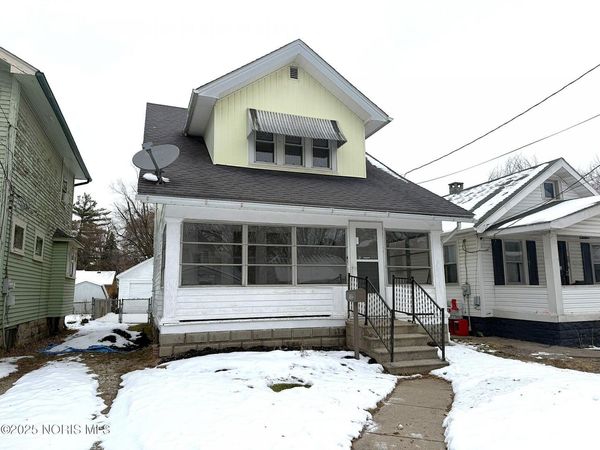 1822 Stahlwood Avenue, Toledo, OH 43613