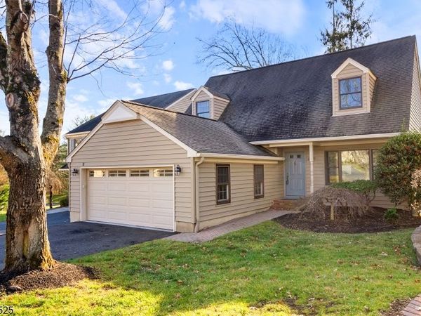 8 Forest Dale Dr, Harding, NJ 07960