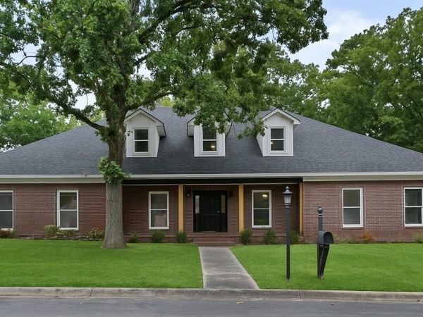 14 Aberdeen Dr, Little Rock, AR 72223