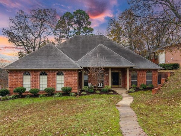 13800 Saint Michael Drive, Little Rock, AR 72211