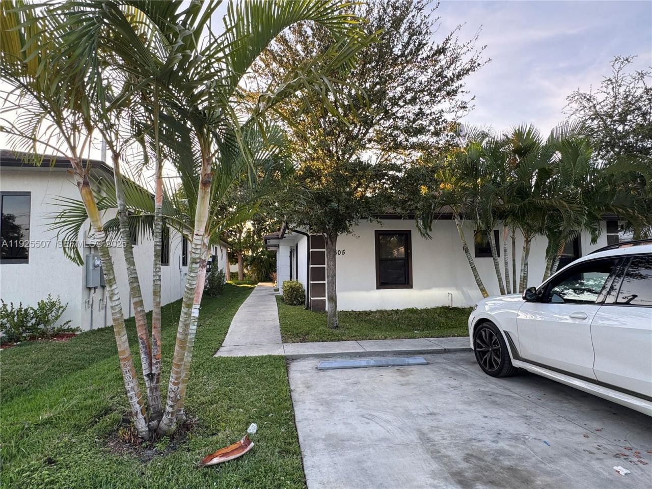 605 NW 3rd, Unit East, Hallandale Beach, FL 33009 Photo