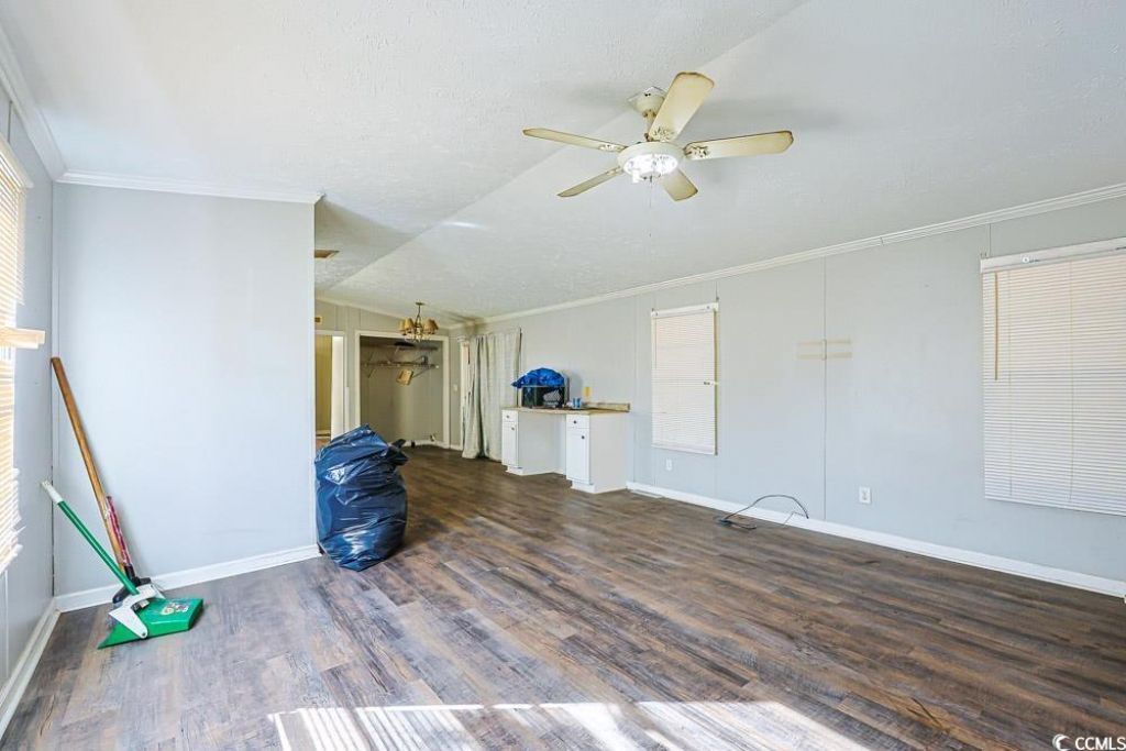 175 Darlene Dr. Photo 5