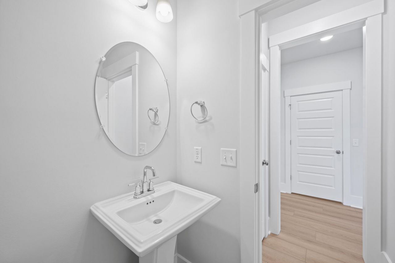 709 Twinflower Lane Photo 28