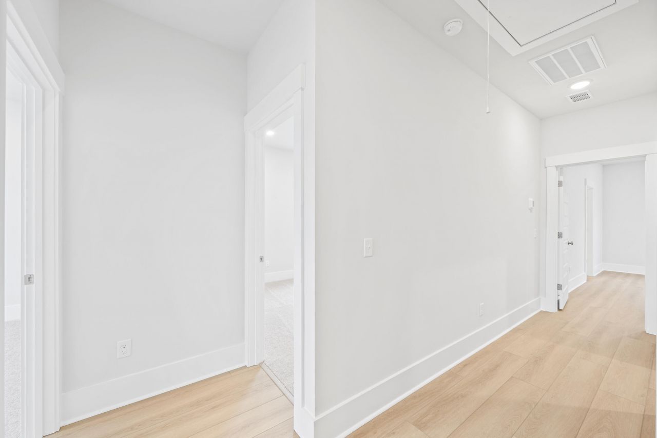 709 Twinflower Lane Photo 30