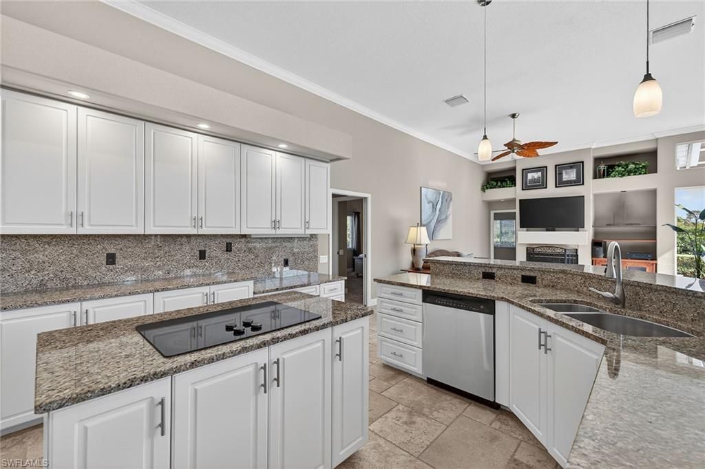 24991 Goldcrest Dr, Bonita Springs, FL 34134 Photo