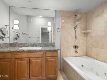 200 W 2nd Street, Unit 502, Reno, NV 89501 Photo