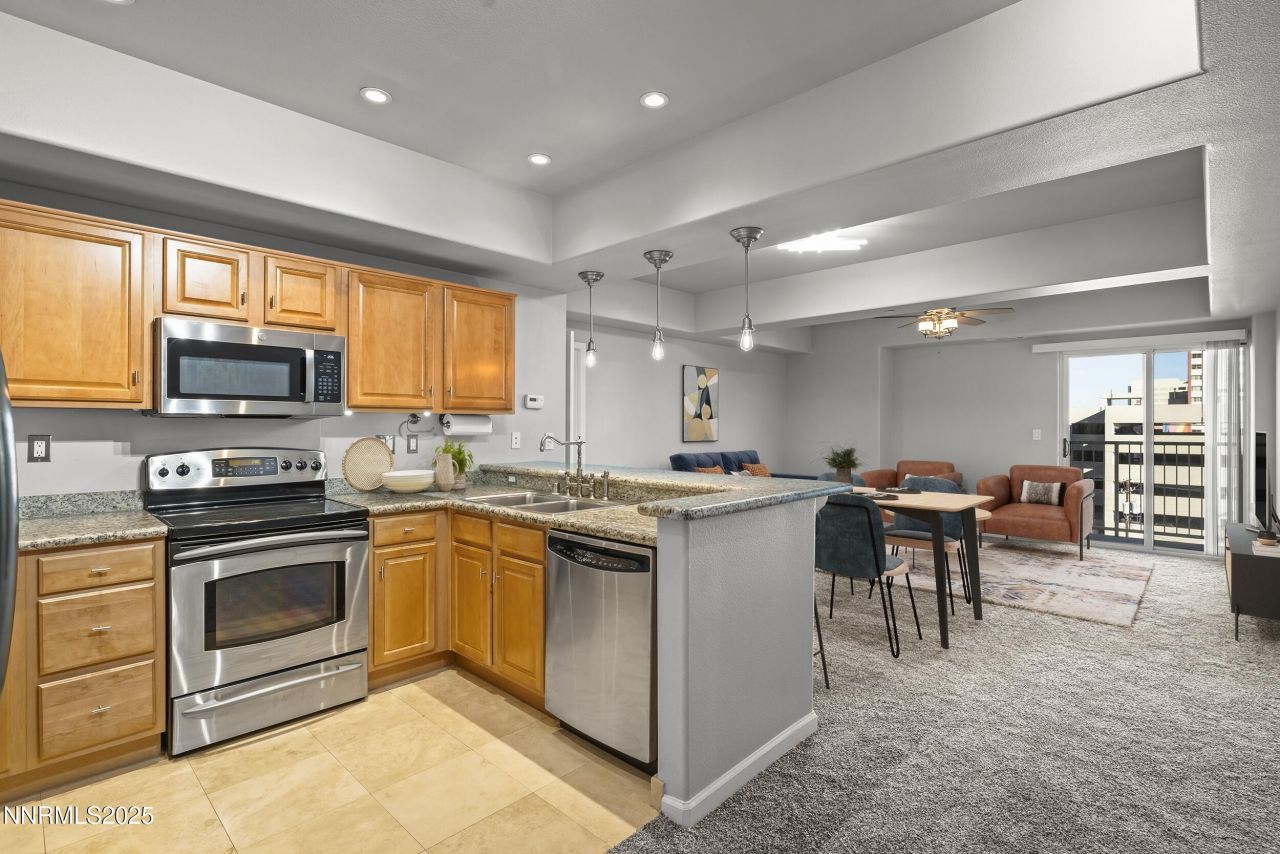 200 W 2nd Street, Unit 502, Reno, NV 89501 Photo