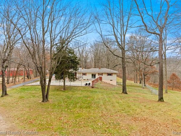 11720 Andersonville Road, Springfield Twp, MI 48350
