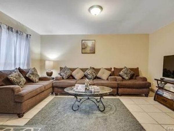 26387 N Alden Street N, Madison Heights, Mi 48071