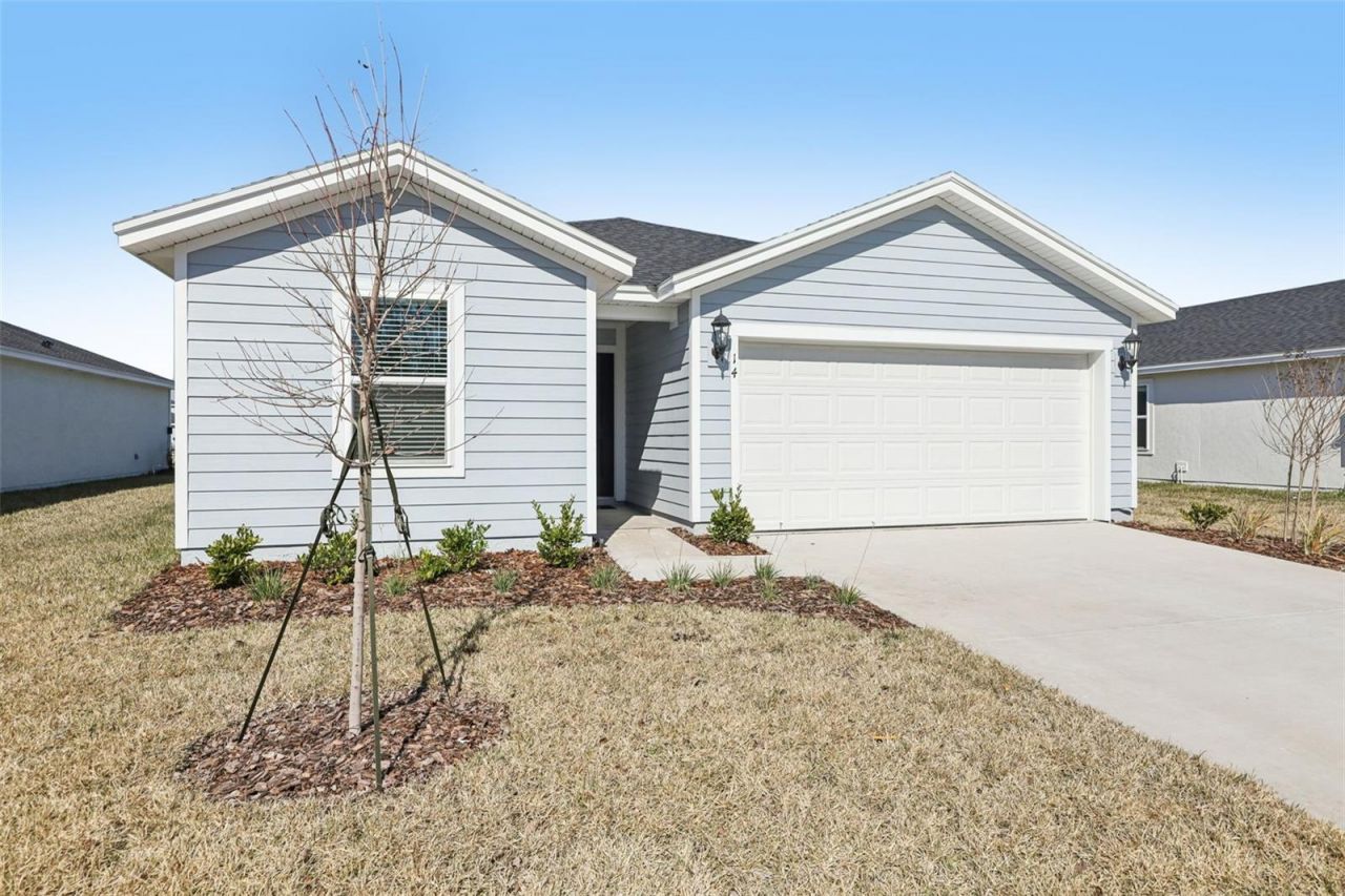 14 Dilly Court, Palm Coast, FL 32164 Main Photo