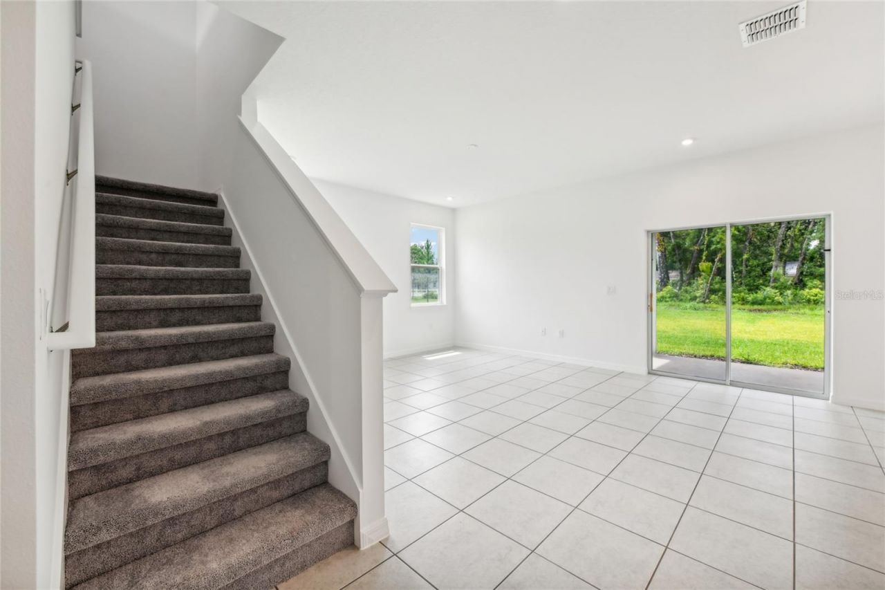 12807 Trovita Drive, Grand Island, FL 32735 Photo