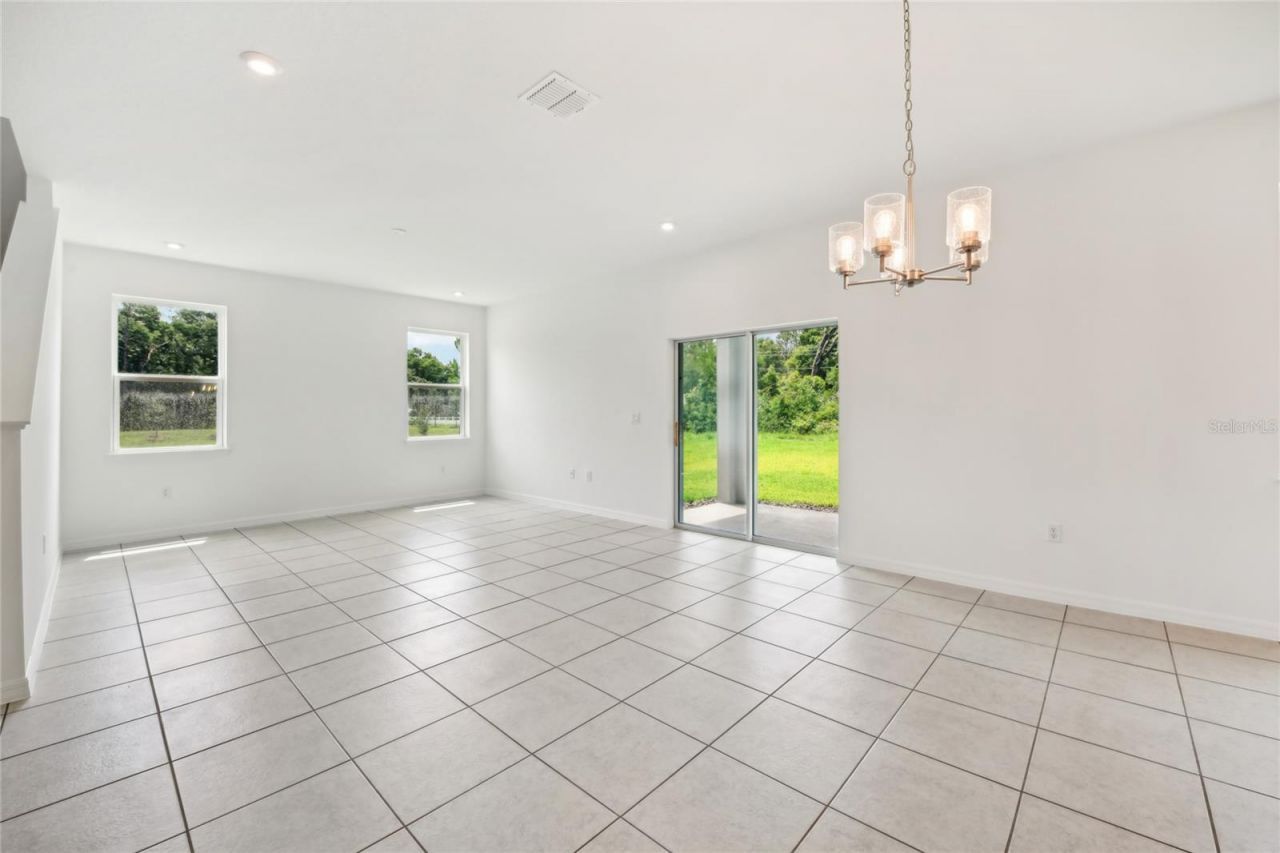 12807 Trovita Drive, Grand Island, FL 32735 Photo