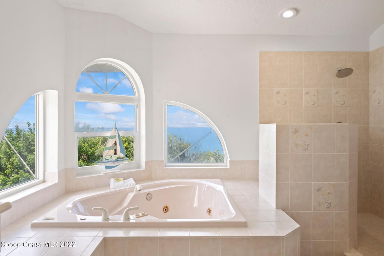 5085 S Hwy A1a, Melbourne Beach, FL 32951 Photo