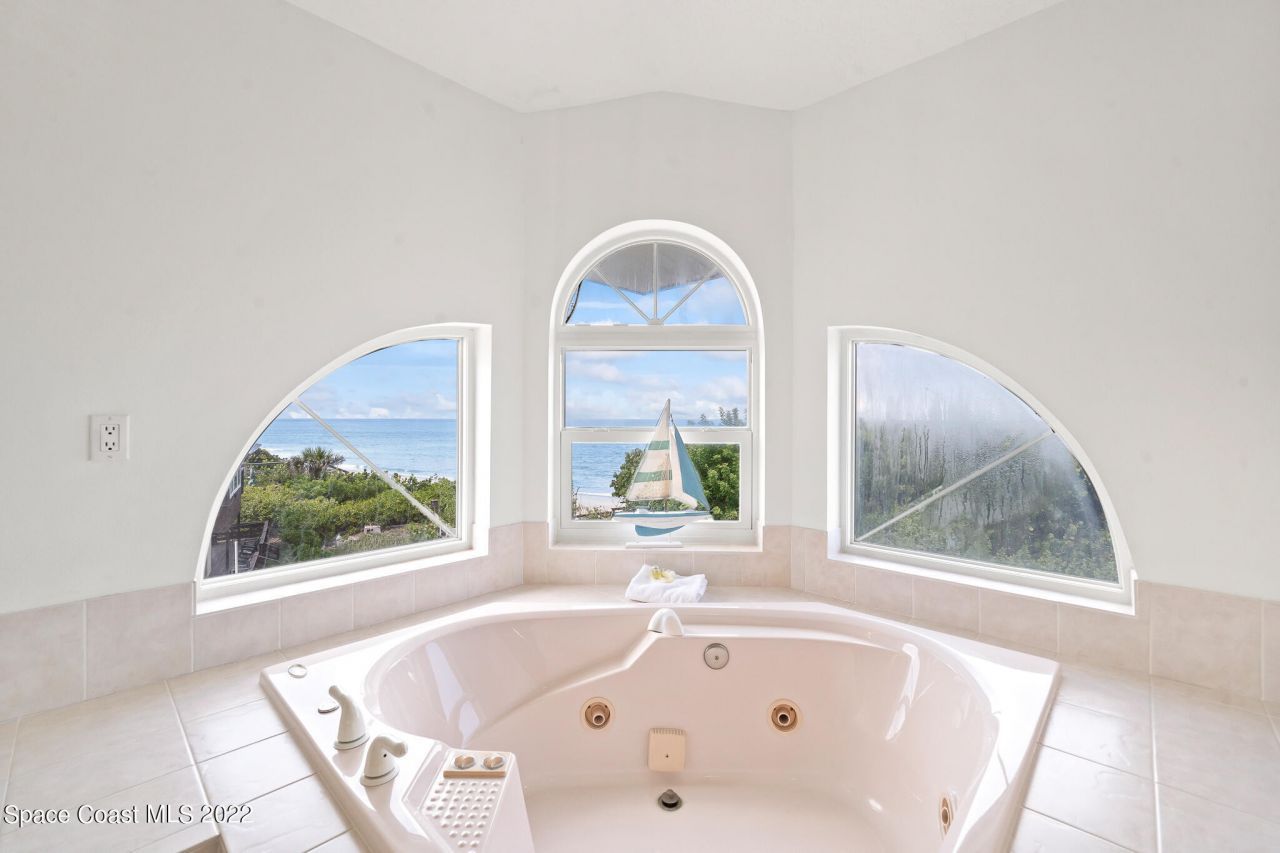 5085 S Hwy A1a, Melbourne Beach, FL 32951 Photo