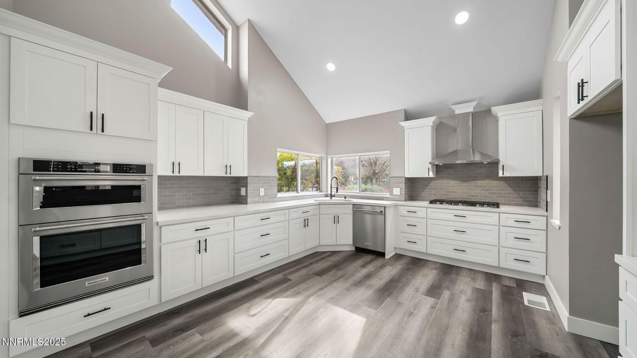 5700 E Hidden Valley Drive, Reno, NV 89502 Photo