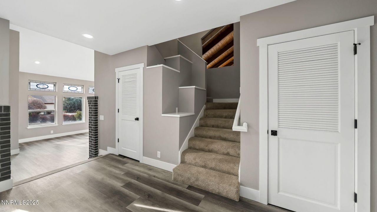 5700 E Hidden Valley Drive, Reno, NV 89502 Photo