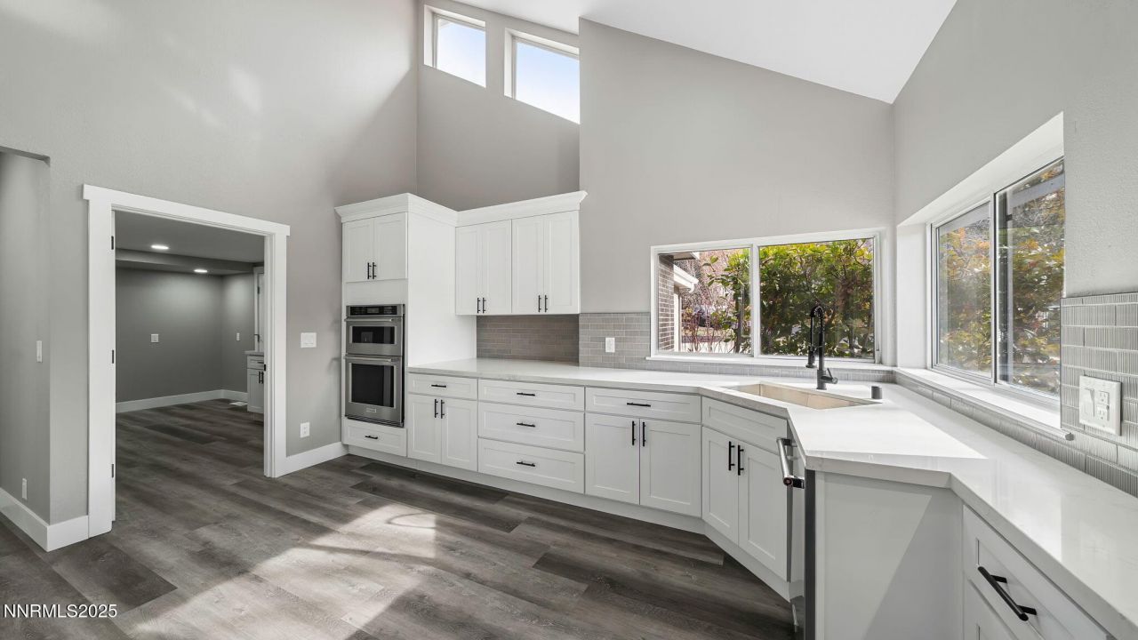 5700 E Hidden Valley Drive, Reno, NV 89502 Photo