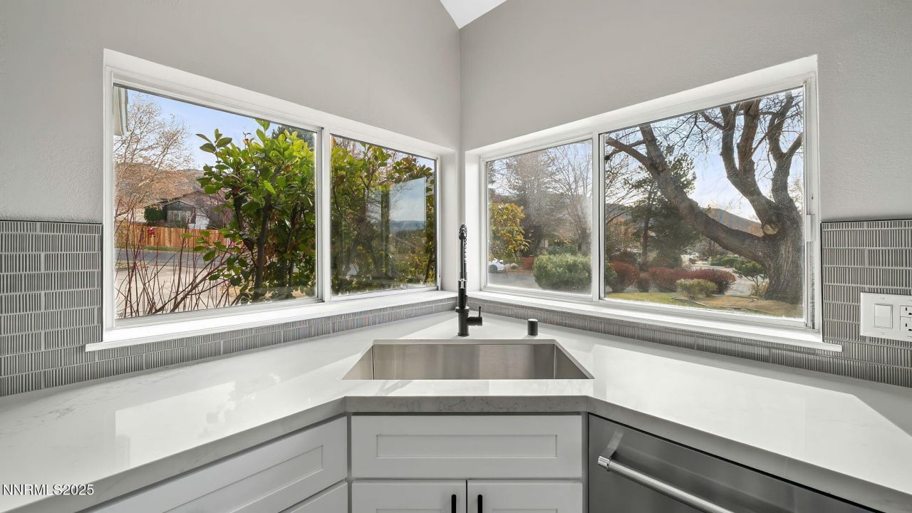 5700 E Hidden Valley Drive, Reno, NV 89502 Photo