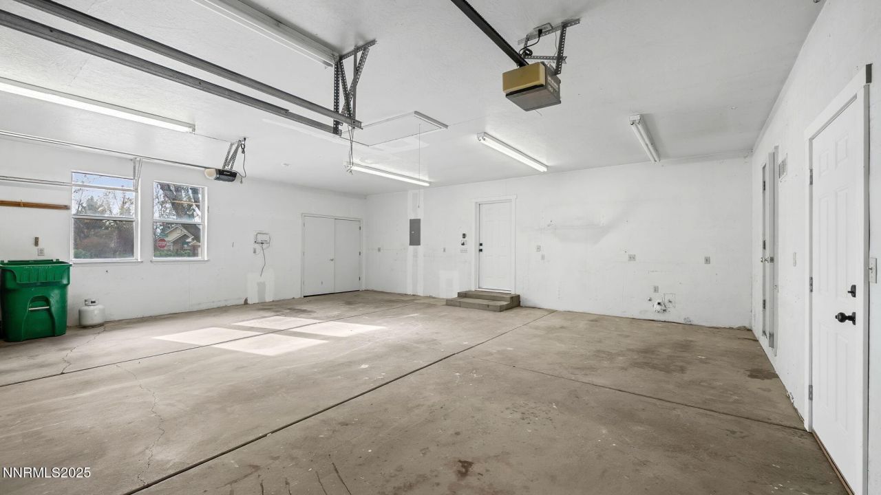 5700 E Hidden Valley Drive, Reno, NV 89502 Photo