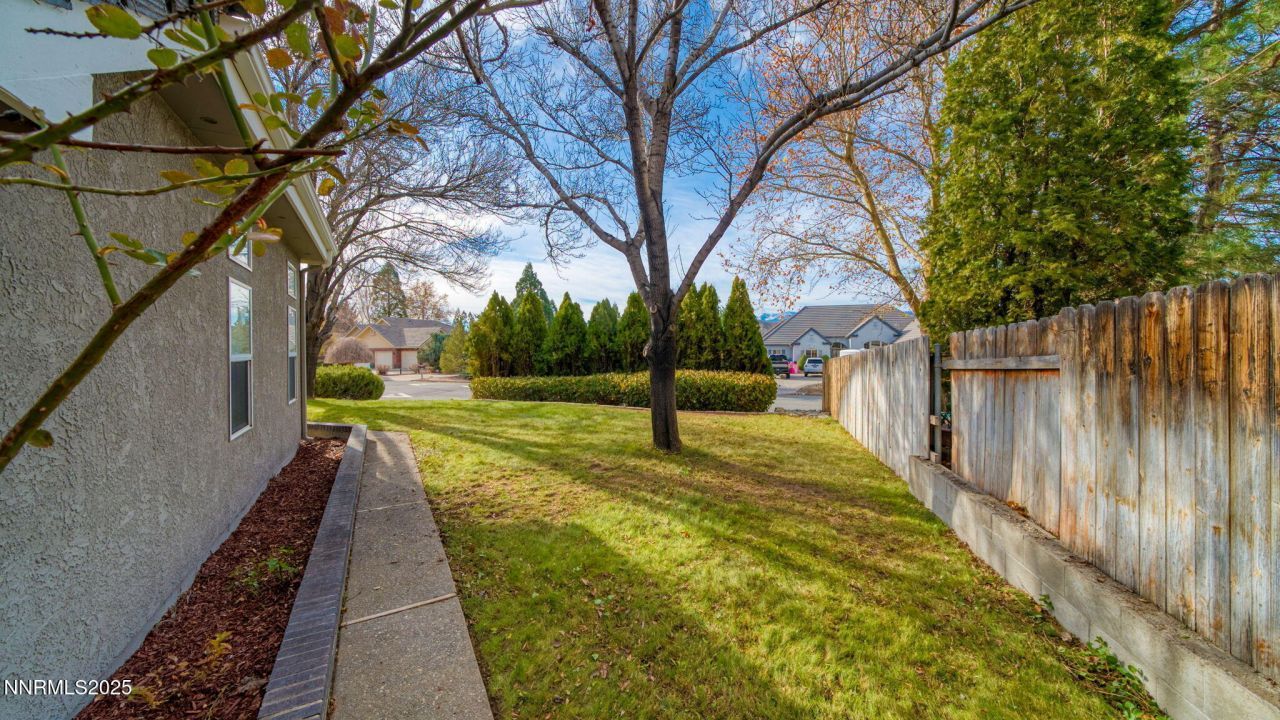 5700 E Hidden Valley Drive, Reno, NV 89502 Photo
