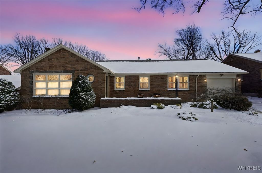 54 Coniston Road, Buffalo, NY 14226 Main Photo