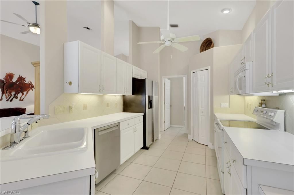 9519 Mariners Cove Ln S, Fort Myers, FL 33919 Photo
