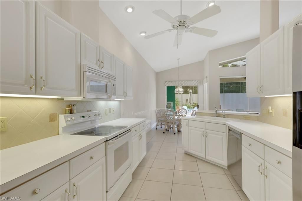 9519 Mariners Cove Ln S, Fort Myers, FL 33919 Photo