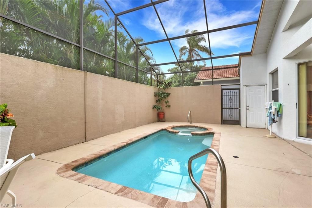 9519 Mariners Cove Ln S, Fort Myers, FL 33919 Photo
