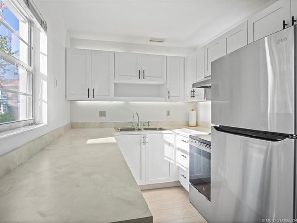 2600 SE Ocean Boulevard, Unit M-3, Stuart, FL 34996