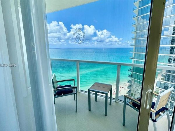 18001 Collins Ave, Unit 2512, Sunny Isles Beach, FL 33160