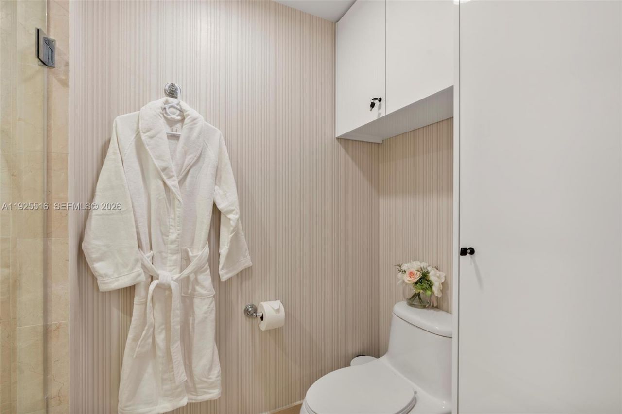 18001 Collins Ave, Unit 2512, Sunny Isles Beach, FL 33160 Photo