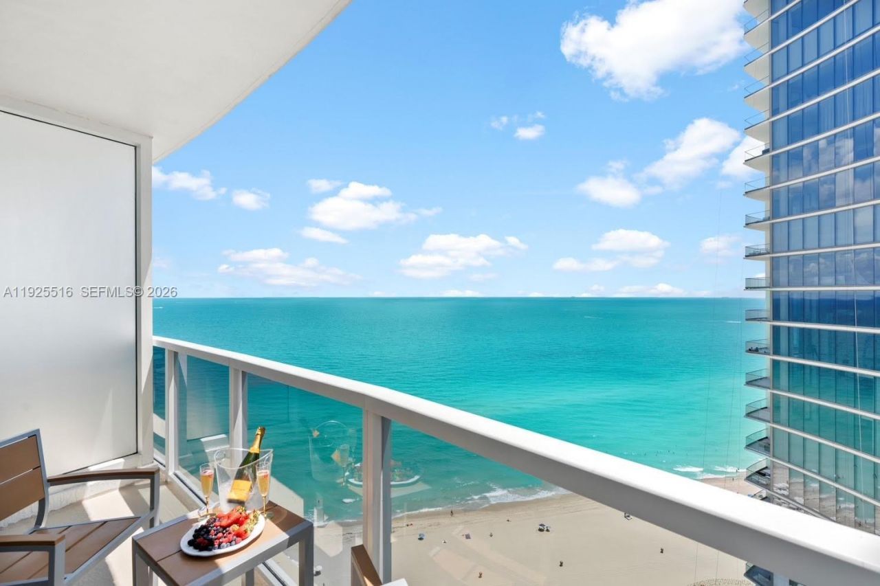 18001 Collins Ave, Unit 2512, Sunny Isles Beach, FL 33160 Photo