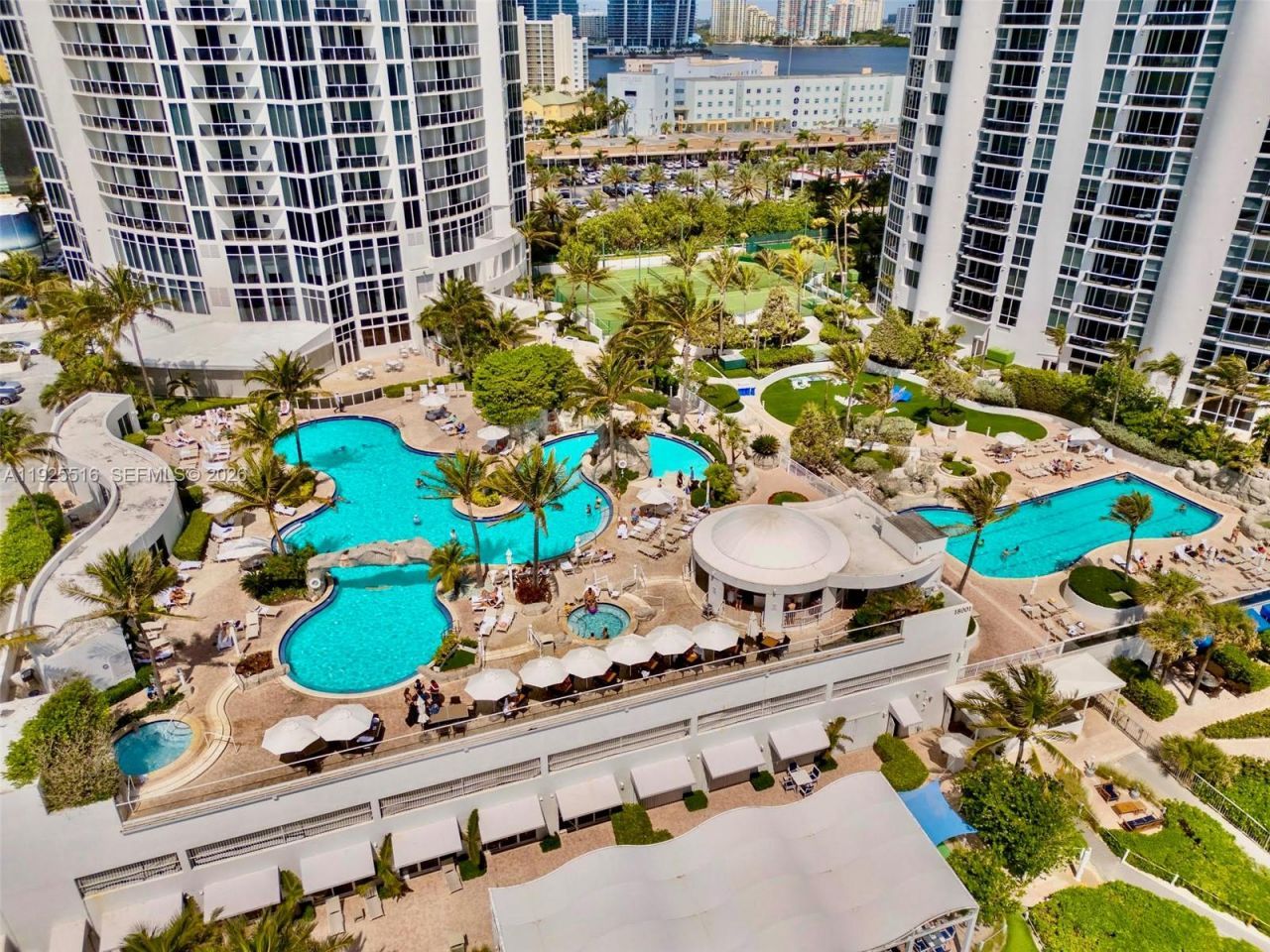 18001 Collins Ave, Unit 2512, Sunny Isles Beach, FL 33160 Photo