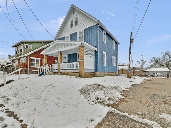 1417 Harrisburg Road NE, Canton, OH 44705