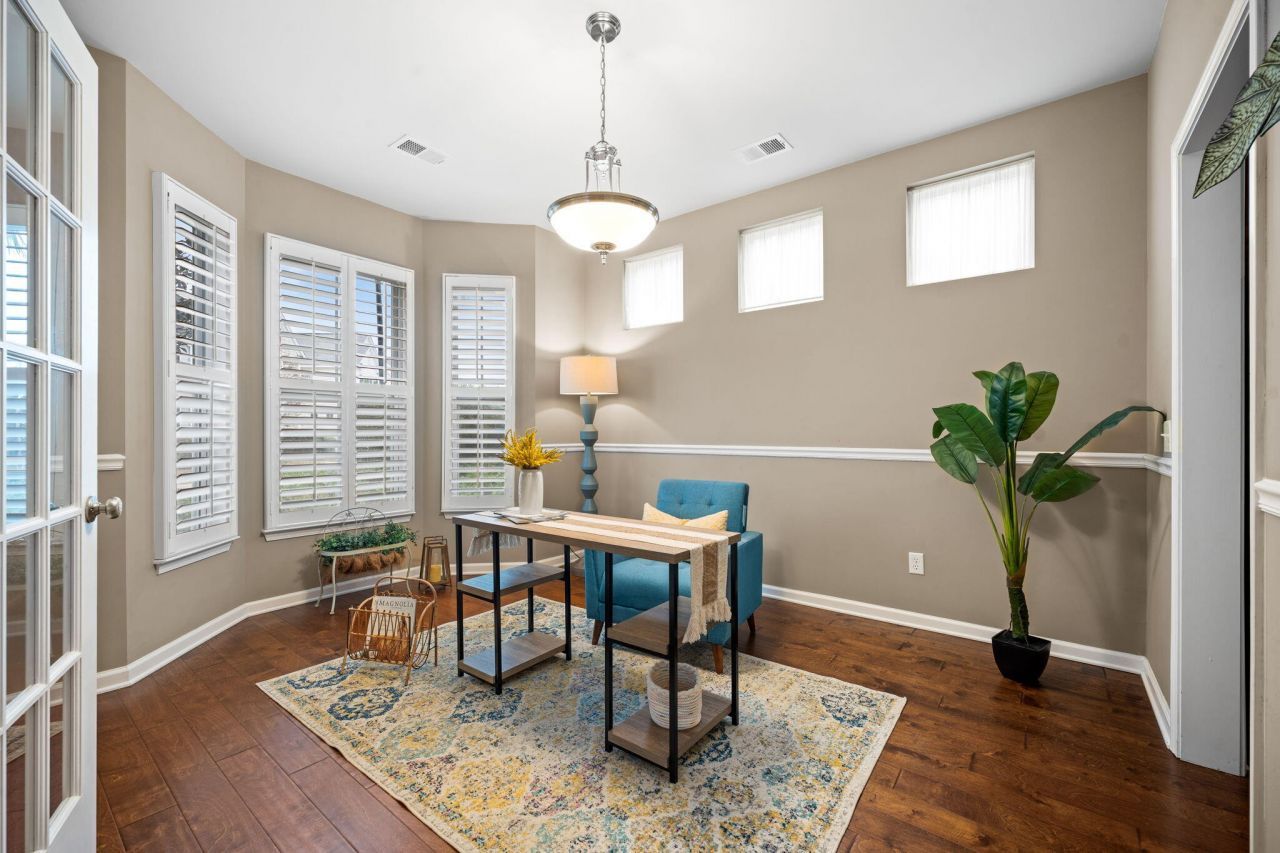 224 Cameron Street Photo 11