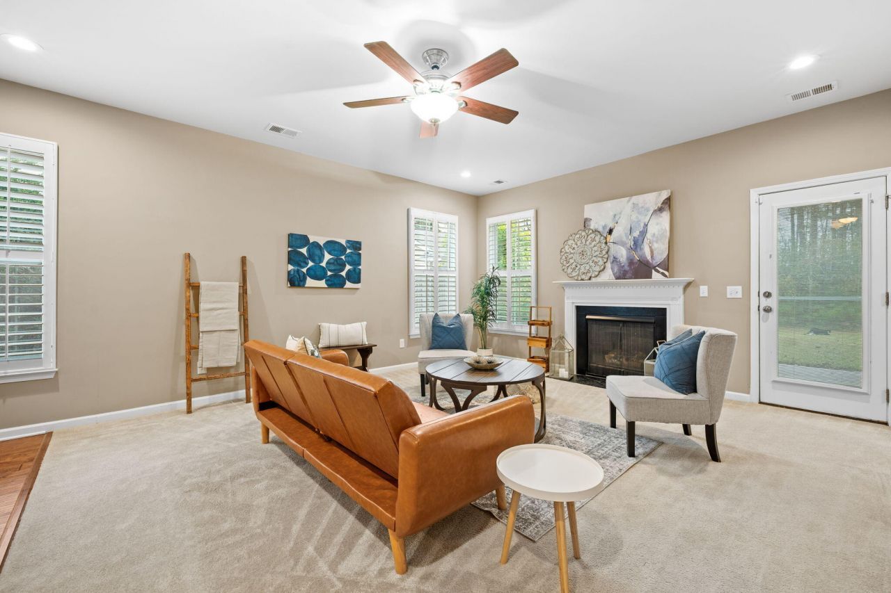 224 Cameron Street Photo 14